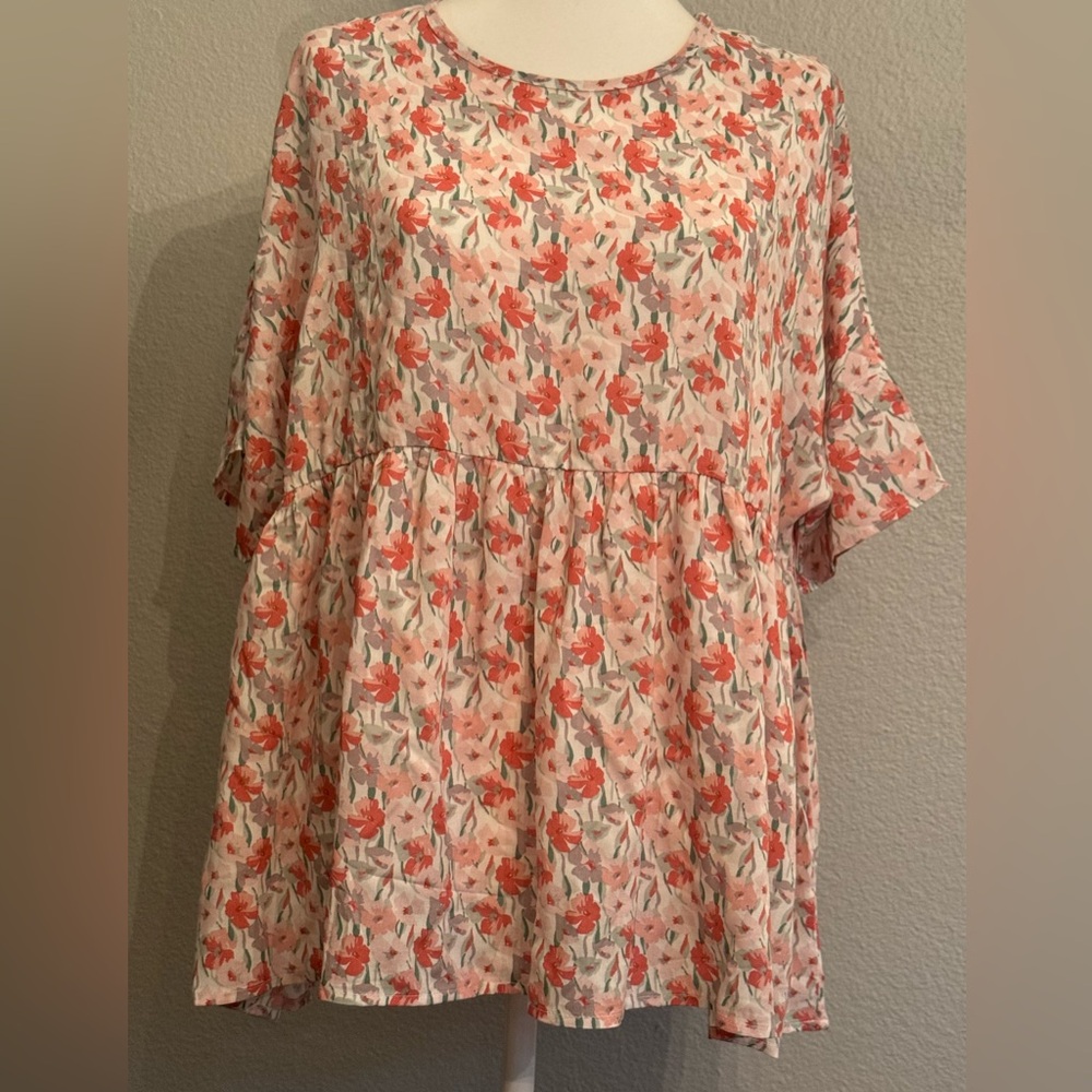 Floral Pink Women's Top Size not stated measures 22”